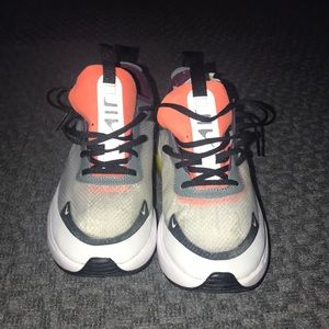 WOMENS NIKE AIR MAX DIA